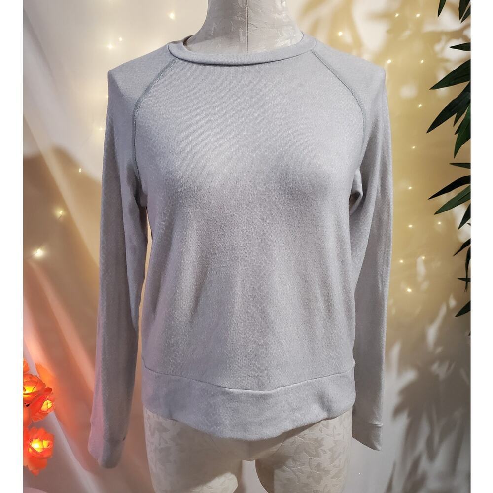 Beyond Yoga Favorite Gray Snake Print Raglan Pullover Sweatshirt Womens Size XS